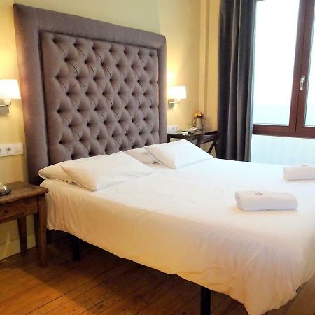 Iturrienea Ostatua Hotel Bilbao Ngoại thất bức ảnh